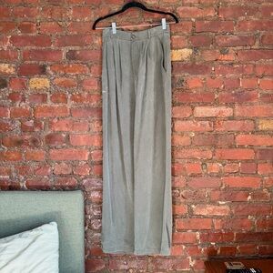 Reformation Women's Pleated Trousers